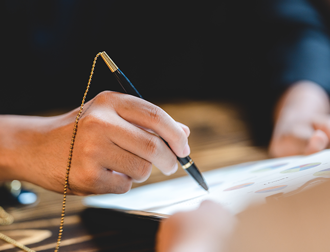 Pacte d'associés : l'outil juridique que tout chef d'entreprise devrait maîtriser