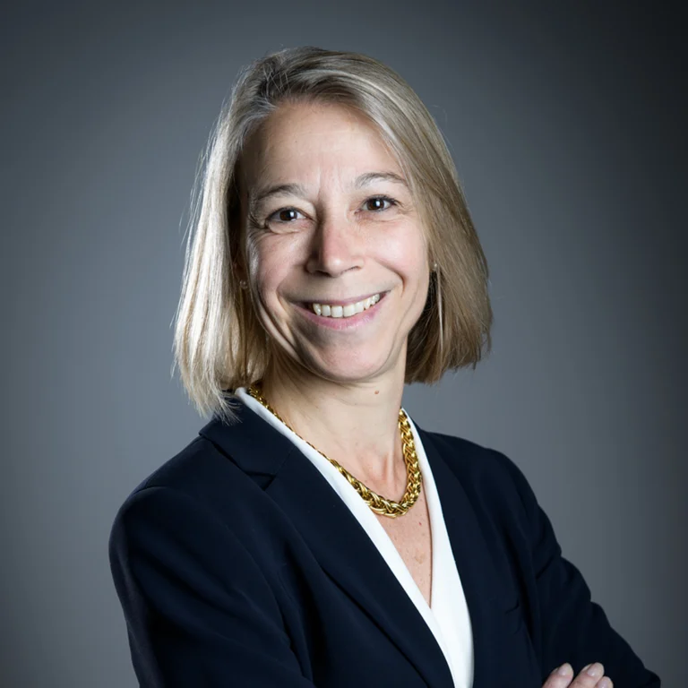 Anne Epinat, avocate en Hospitality, tourisme et restauration à Paris